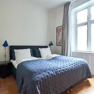  Apartment Spacious 3 Bedroom Manor Flat Next To Tivoli